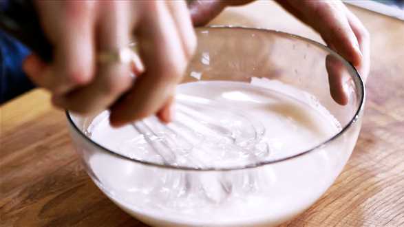 Jak zrobić mleko migdałowe? 